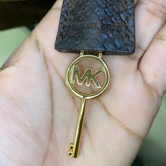 MICHAEL KORS Hamilton Brown Snakeskin Tote - Picture 4 of 6